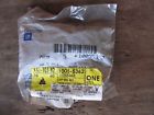 10055362 Gm Nos Lot Of Silver Lugnut Caps