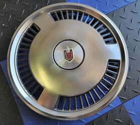 14091942 Chevrolet 3169 14 Inch Monte Carlo Oem Hubcap 1 Used Driver #14091942 #3169 For 1986-1988