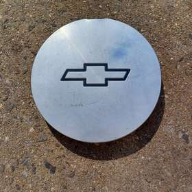 9592426 Chevrolet Chevy Cavalier Center Cap 1995-1999 Part Number 01