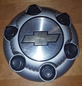 9598135 Chevrolet Silverado Tahoe Express 1500 6-lug Truck Van Hub Wheel Center Cap Chrome Oem