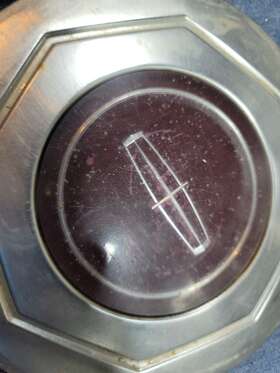 E4lc1ao96 Ford Wheel Center 1984 1985 1986 1987 Lincoln Continental Mark Vii 84 85 86 87 Cap- C