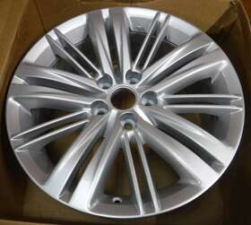 4250g125 Mitsubishi Oem Alloy Wheel 18 Inch 2022-2023 Outlander 10 Spoke Silver