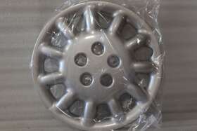 Mr761500 Mopar Nos New Oem 1997-2000 Chrysler Sebring Cover Wheel