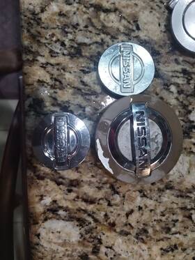 40342-9no4d Nissan Center Caps Silver 3