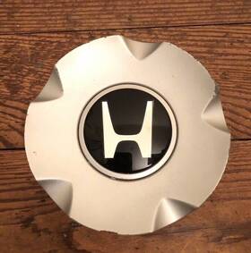 08w05-tb6-k000-03 Oem Honda Civic Accord Special Edition Wheel Center Cal