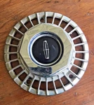 1975-76 Lincoln Mark Vii Series 77-80 Versailles Hub Center Cap D5LA-1A097-AA. Fixed Price $36.99.