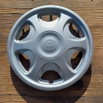 Toyota Corolla Camry Tacoma Hubcap 1992-2000 Fits 14" Wheel P/n 26600960 61095. Fixed Price $39.95.