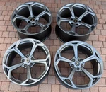 4ML601025 Set Of 22" Oem Genuine Factory Wheel Rim For 19-24 Lamborghini Urus. Fixed Price $2250.00.