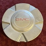 (1) 2007-2012 Gmc Acadia Center Cap Hub Cover 9596977. Fixed Price $15.95.