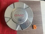 Sale #b (1) 2007-2012 Gmc Acadia Center Cap Hub Cover 9596977. Fixed Price $14.95.