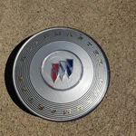 Oem Buick Roadmaster Wheel Center Hubcap 1994 1995 1996 10194330 15". Fixed Price $45.00.