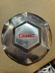02 03 04 05 06 07 Gmc Envoy 17" 5143 Polished Aluminum Wheel Center Cap 9593396. Fixed Price $14.99.