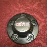 Gmc Chevrolet 1998-2001 Tahoe Yukon Oem Single Wheel Rim Center Cap 15545318B. Fixed Price $13.20.
