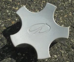 One Factory 1998 2001 Oldsmobile Intrigue Center Hubcap For Alloy Wheel. Fixed Price $14.96.