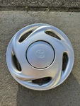 98-00 Toyota Corolla Le 14 Hubcap Wheel Cover 42621-AB010 Nice!. Fixed Price $49.99.